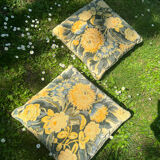 Set of vintage cushions