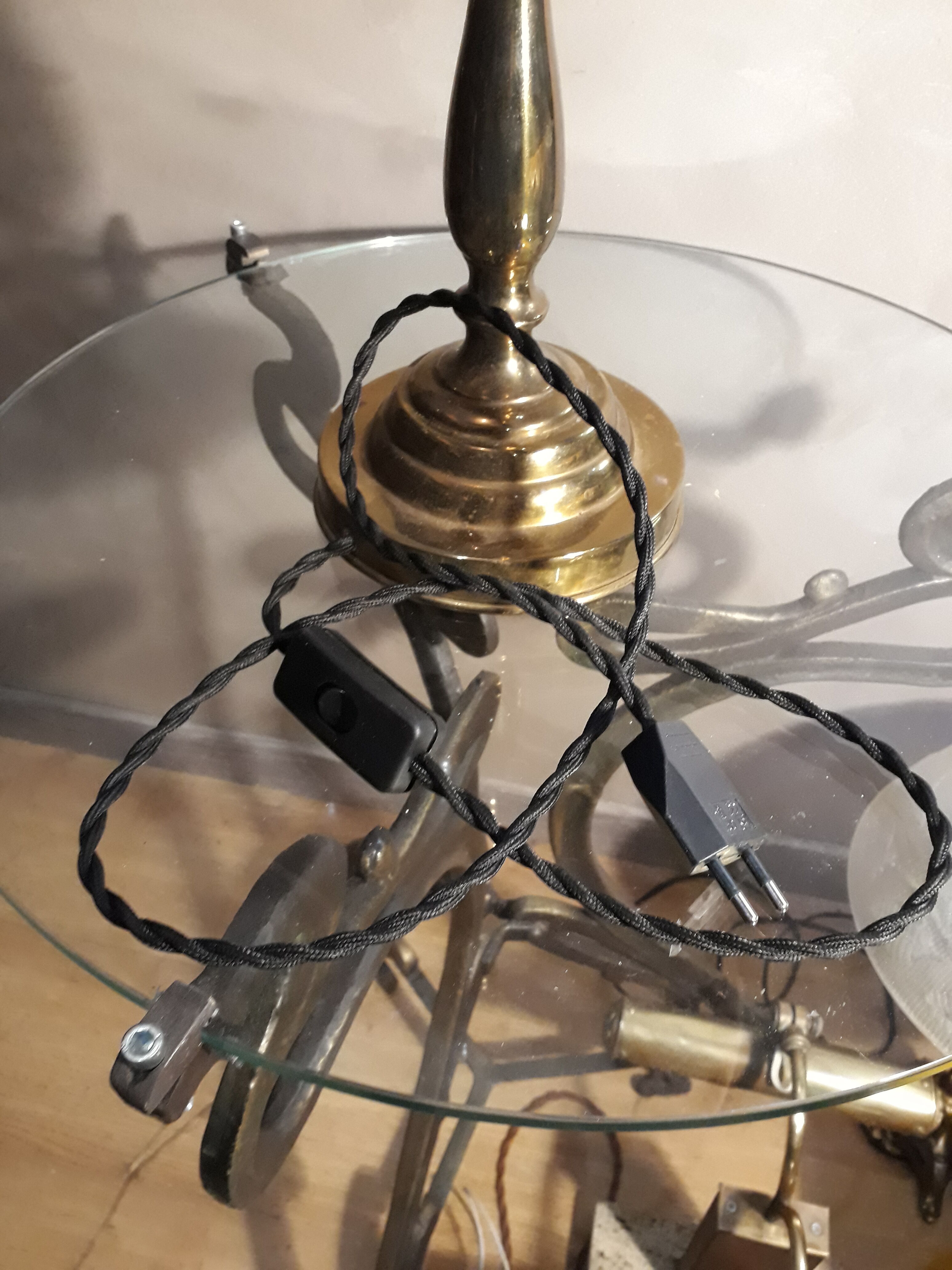 large brass lamp and wood 1970 very elegant 60x35cm