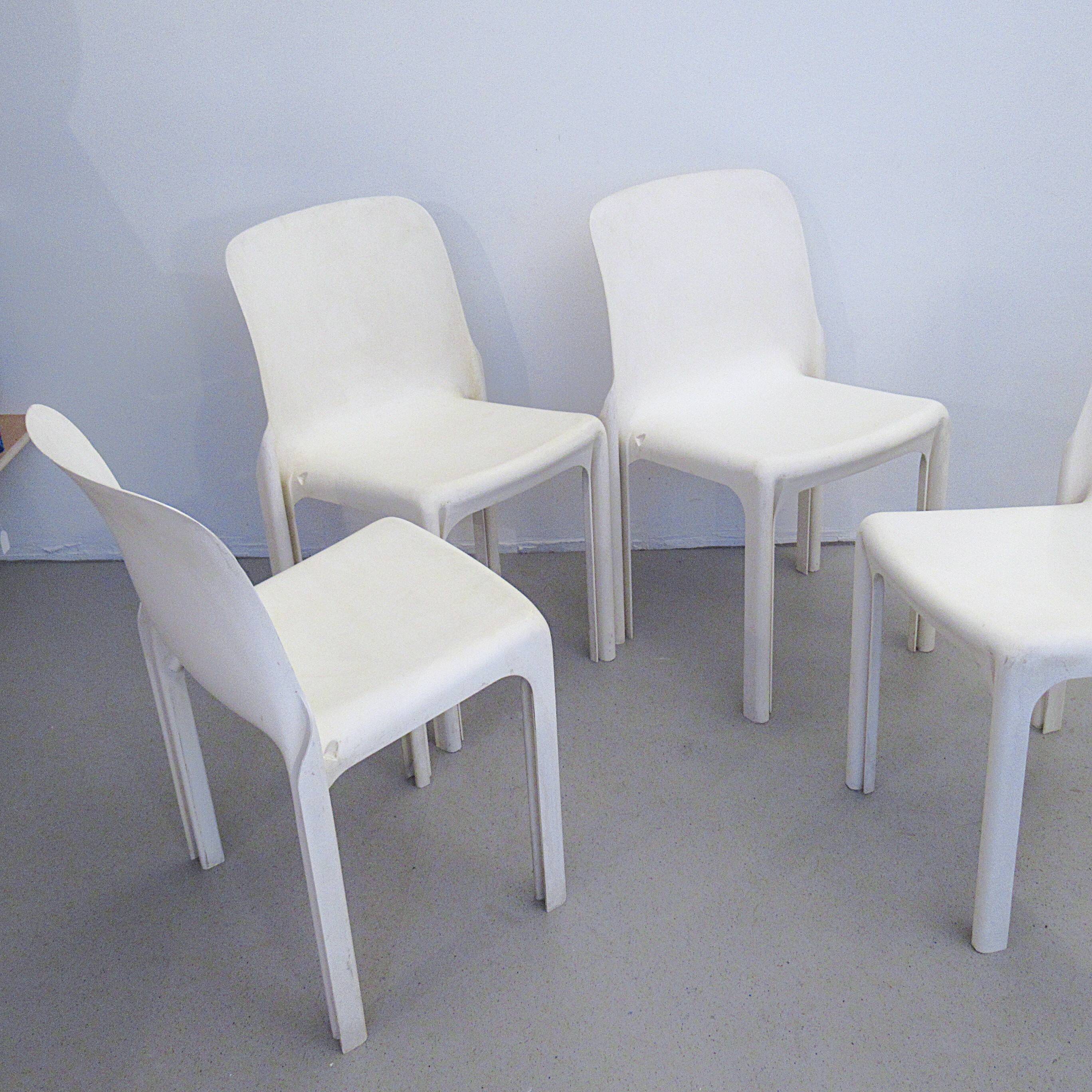Set of 4 white Selene chairs by Magistretti Artemide