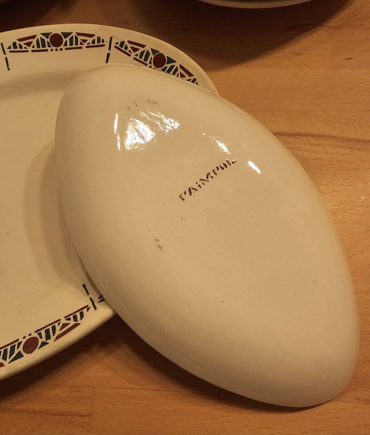 Art deco table service