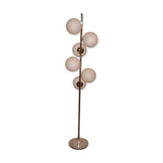 Lampadaire des années 70 globe en opaline et chrome