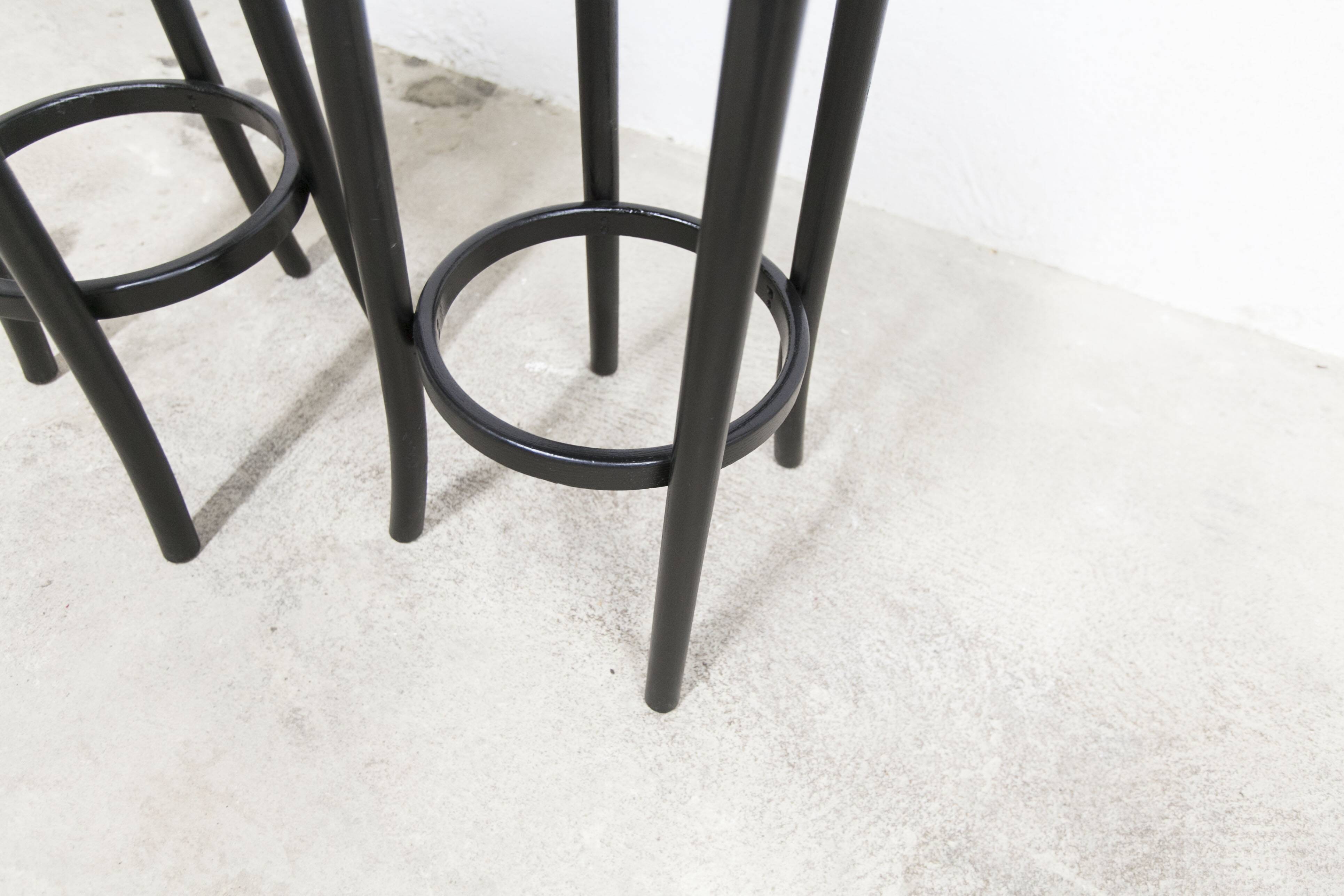 Pair of Baumann high stools, Dialog model, 79 cm