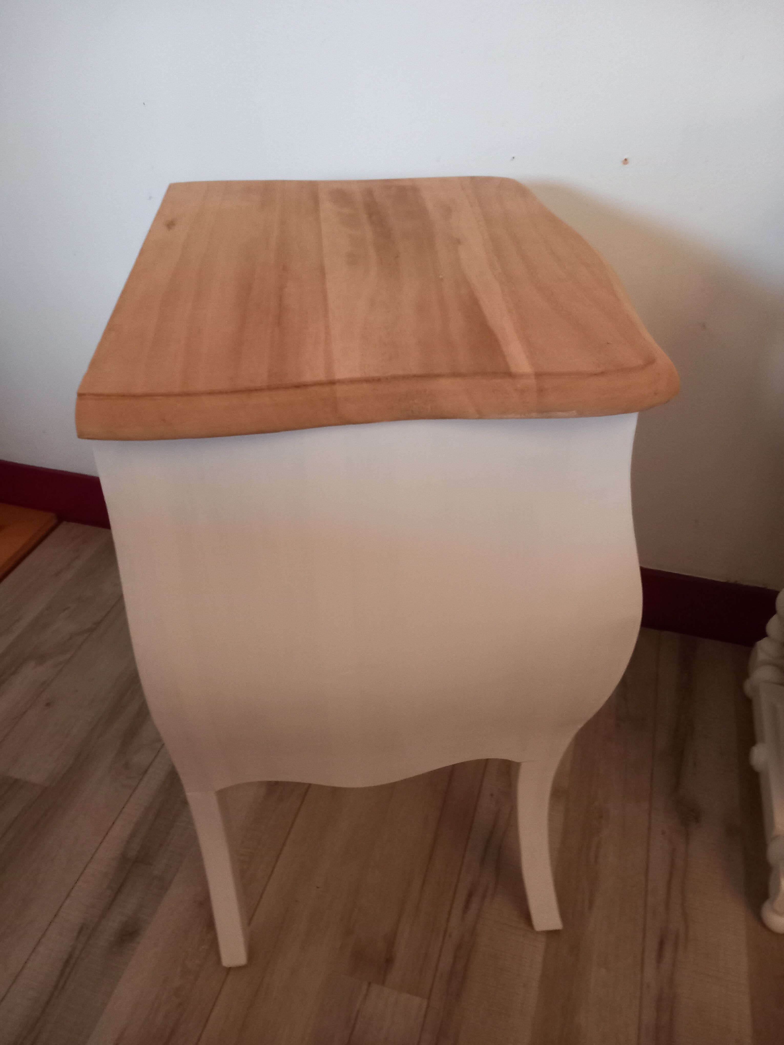 Louis XV style chest of drawers