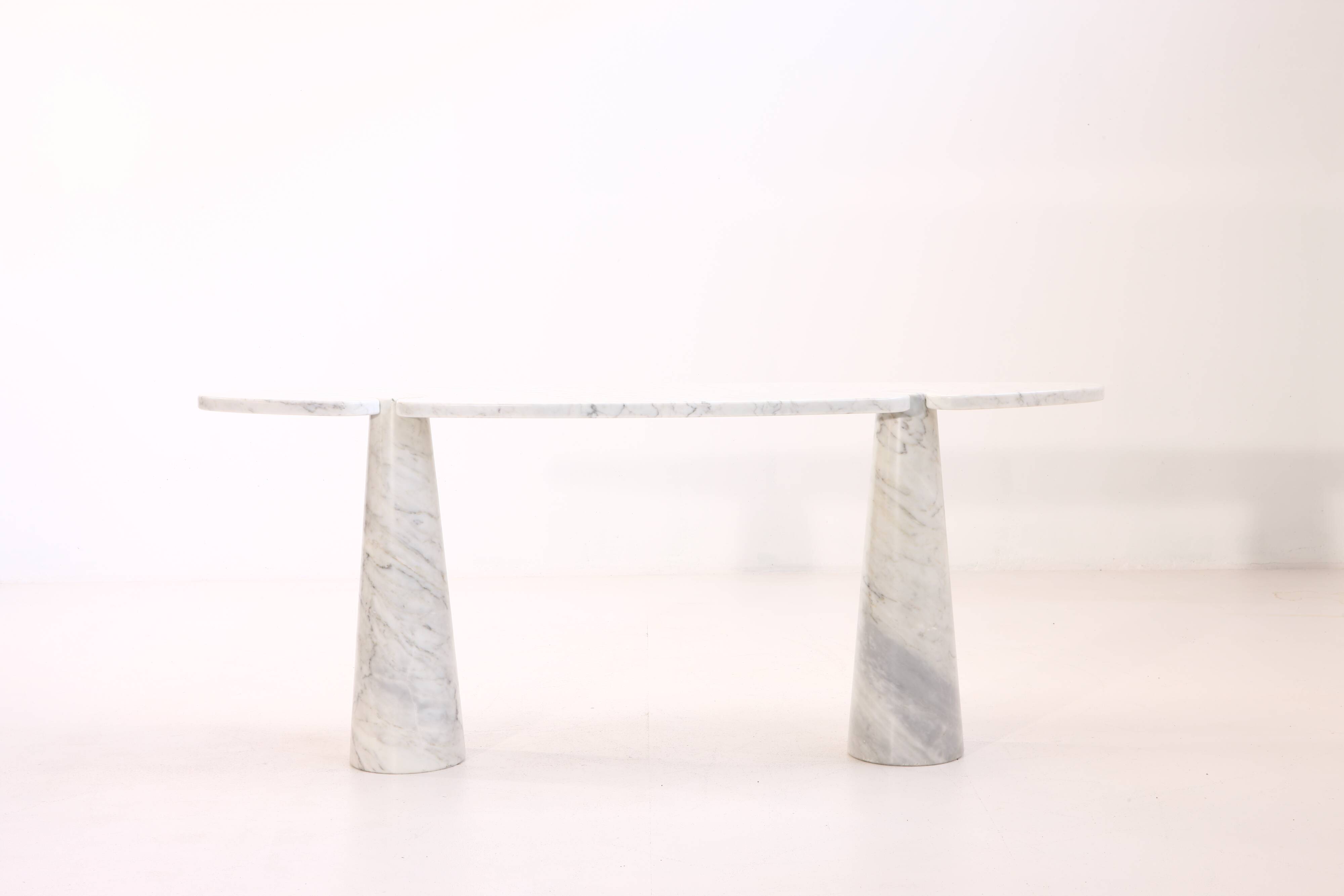 "Eros" console by Angelo Mangiarotti Skipper edition