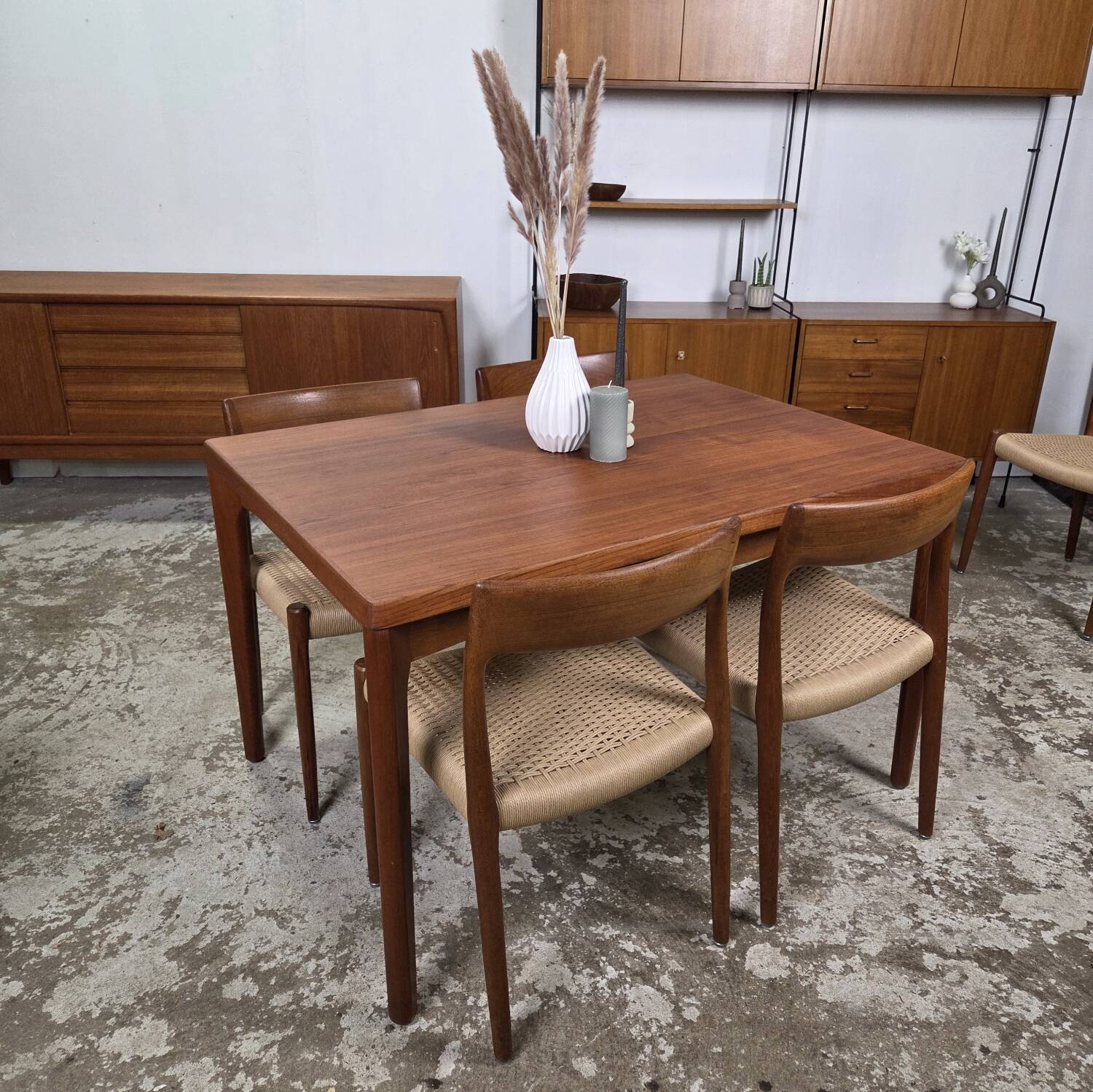 Table à manger danoise extensible par Henning Kjaernulf pour Vejle Stolefabrik, Danemark années 1960