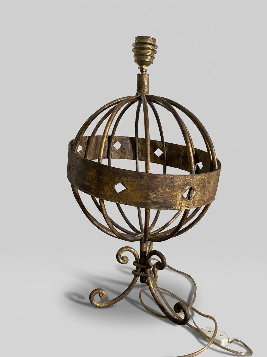 Lampe de table vintage en forme de sphère armillaire