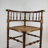 Chaise d'angle en bois et cannage