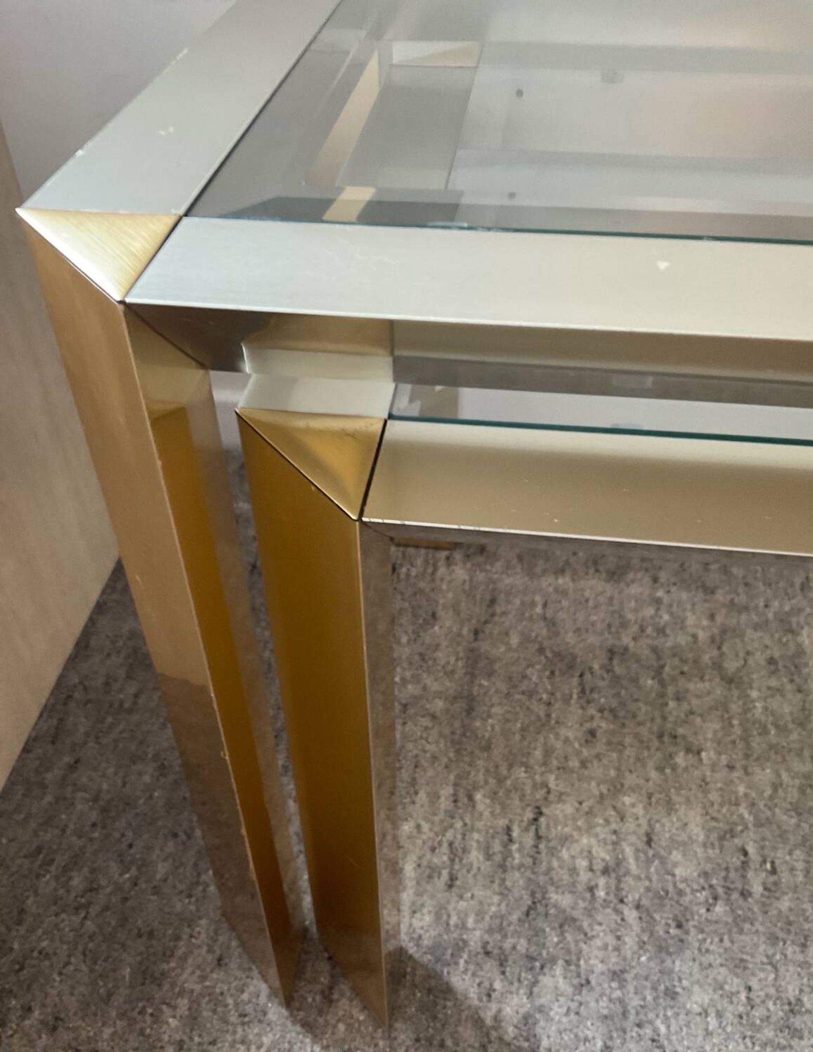 Duo de tables gigognes des années 70