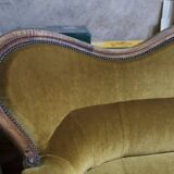 Three-seater velvet canapé in green, Louis Philippe style, 19th century.