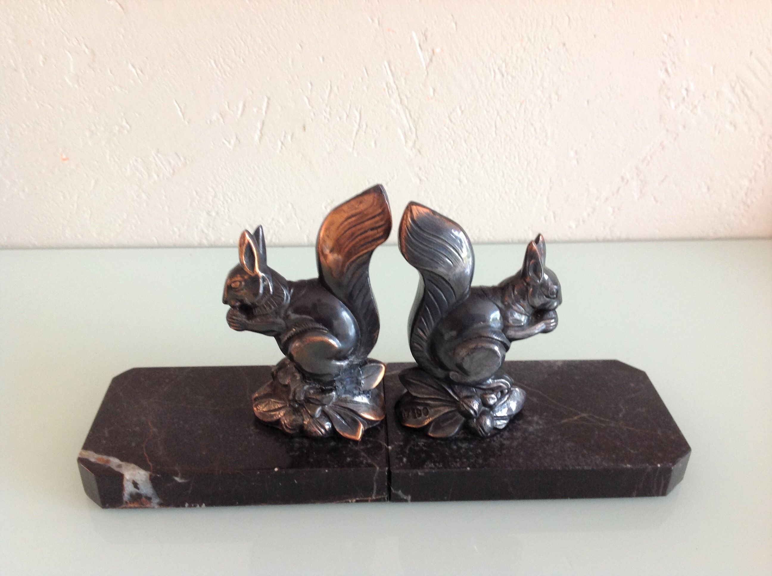 Bookebds ecureils by Tedo style art deco years 30-40