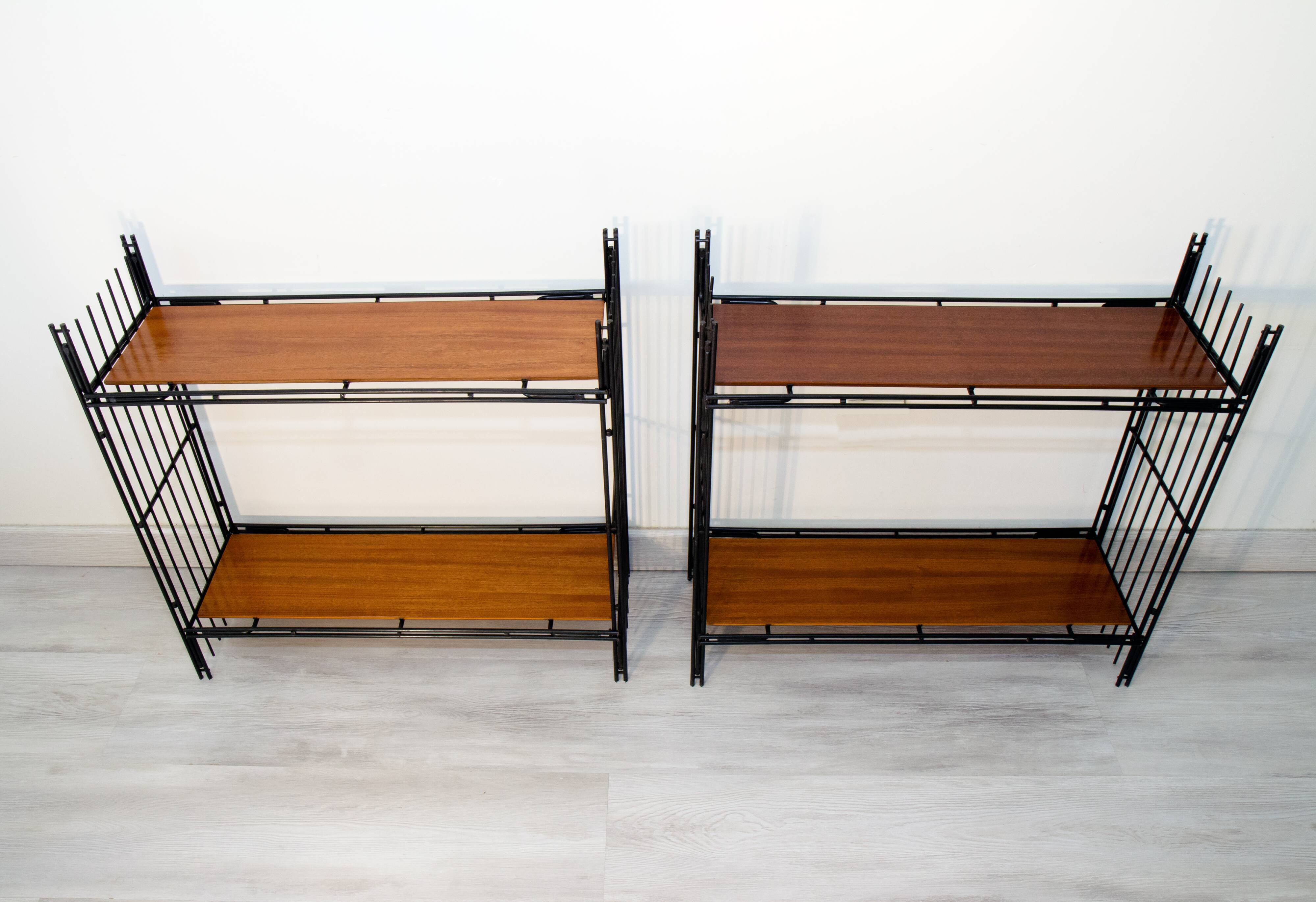 Modular shelves on wall or stand, published by Multimueble 1960