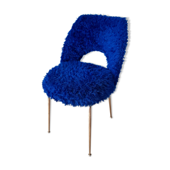 Chaise en moumoute bleu roi et pieds laiton années 60
