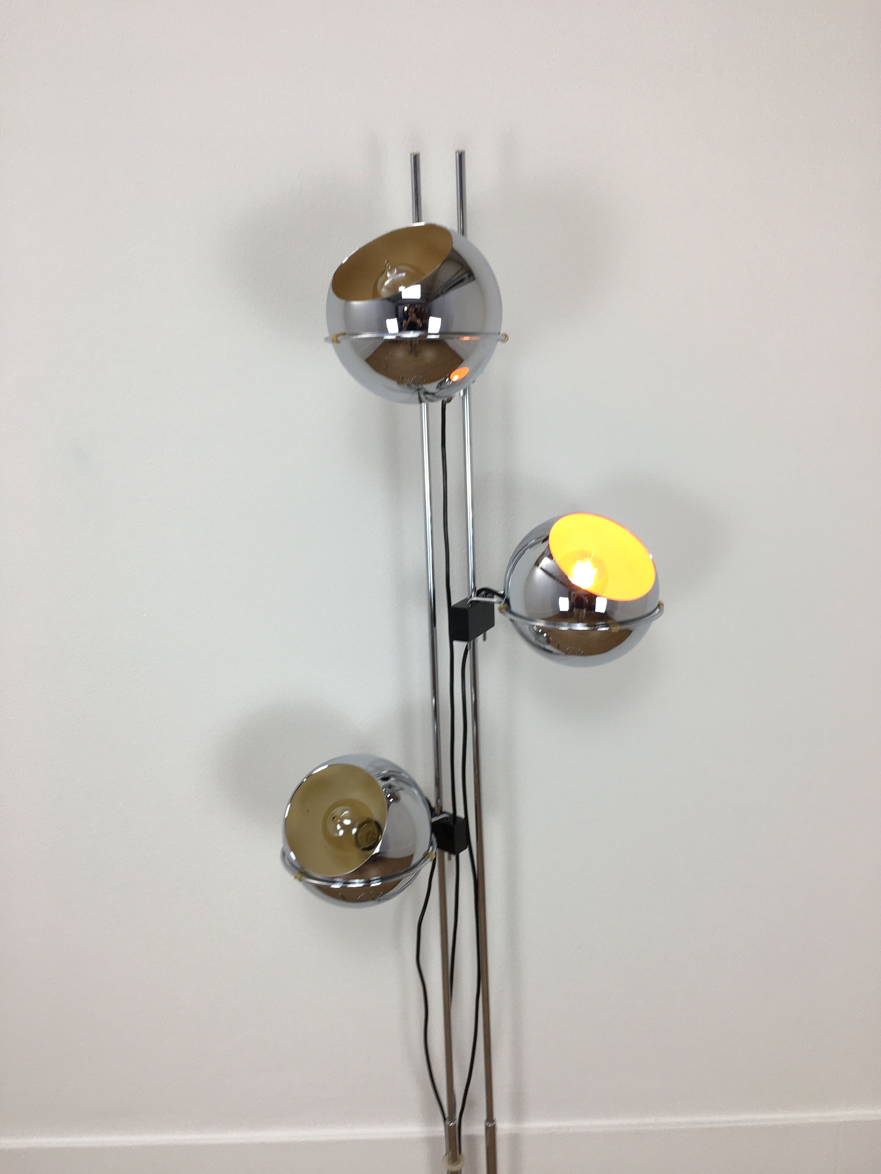 Floor lamp eyeball Gioffredo Reggiani 3 balls chrome 70's space age