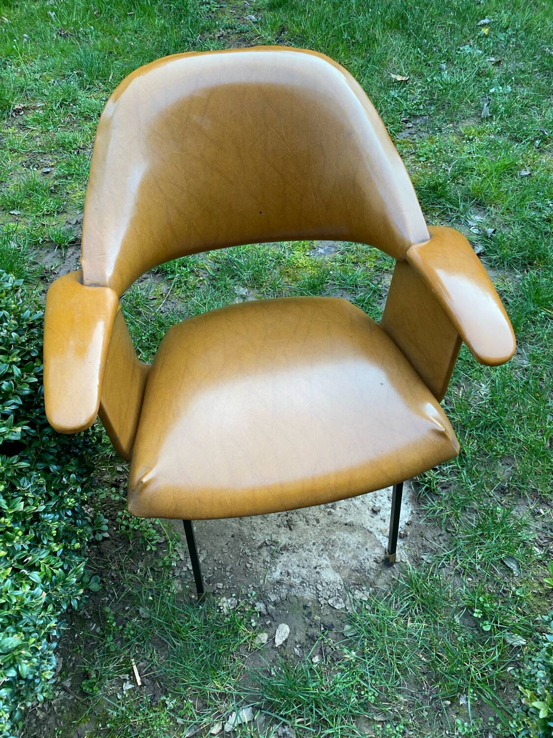 Fauteuil de bureau Italien Skaï havane vers 1950