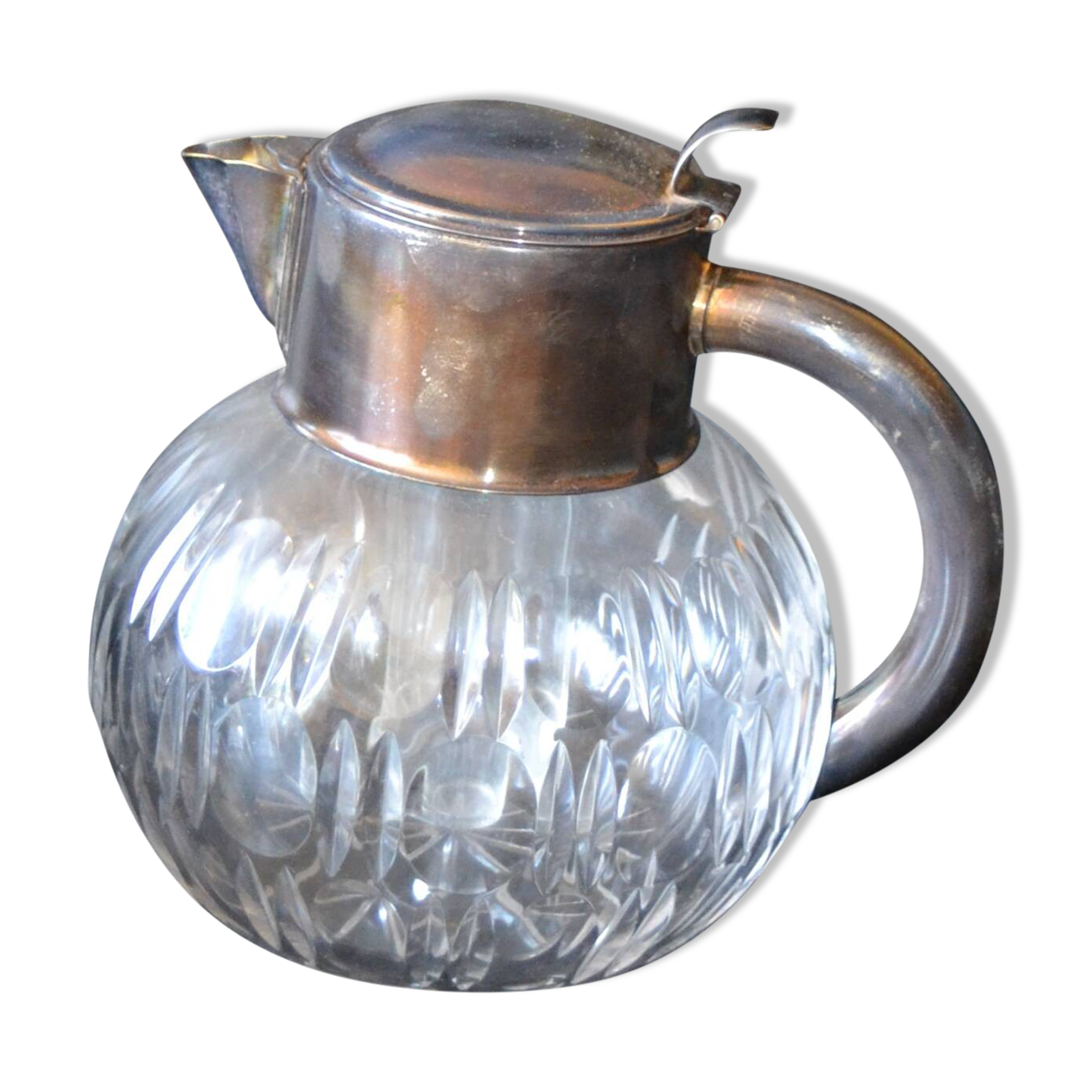 Orangeade carafe with ice cube compartment
