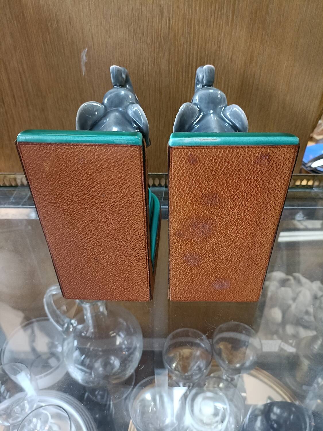 Serre livres éléphant année 50