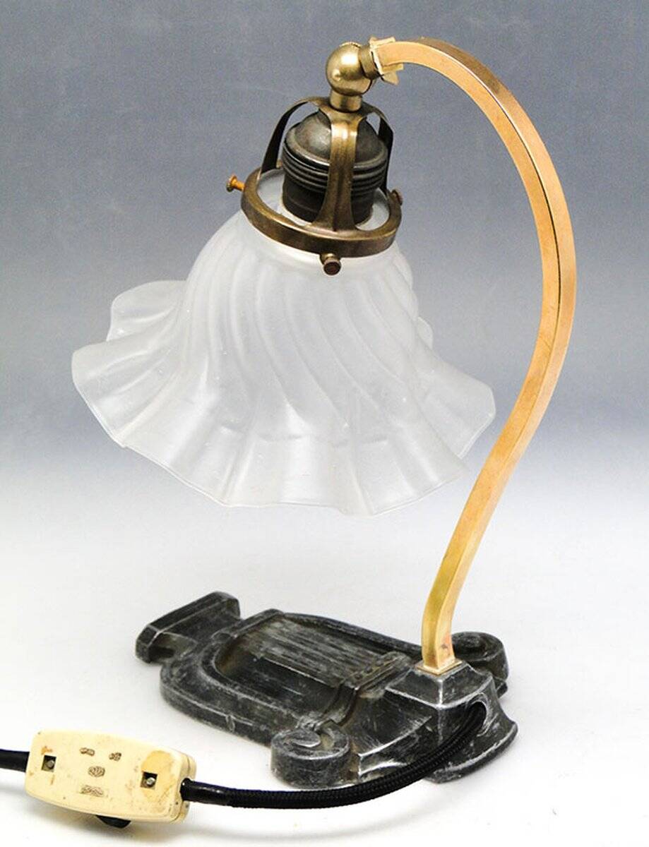 Lampe de chevet en verre et métal Art Nouveau du début du 20e siècle, Autriche, années 1890.