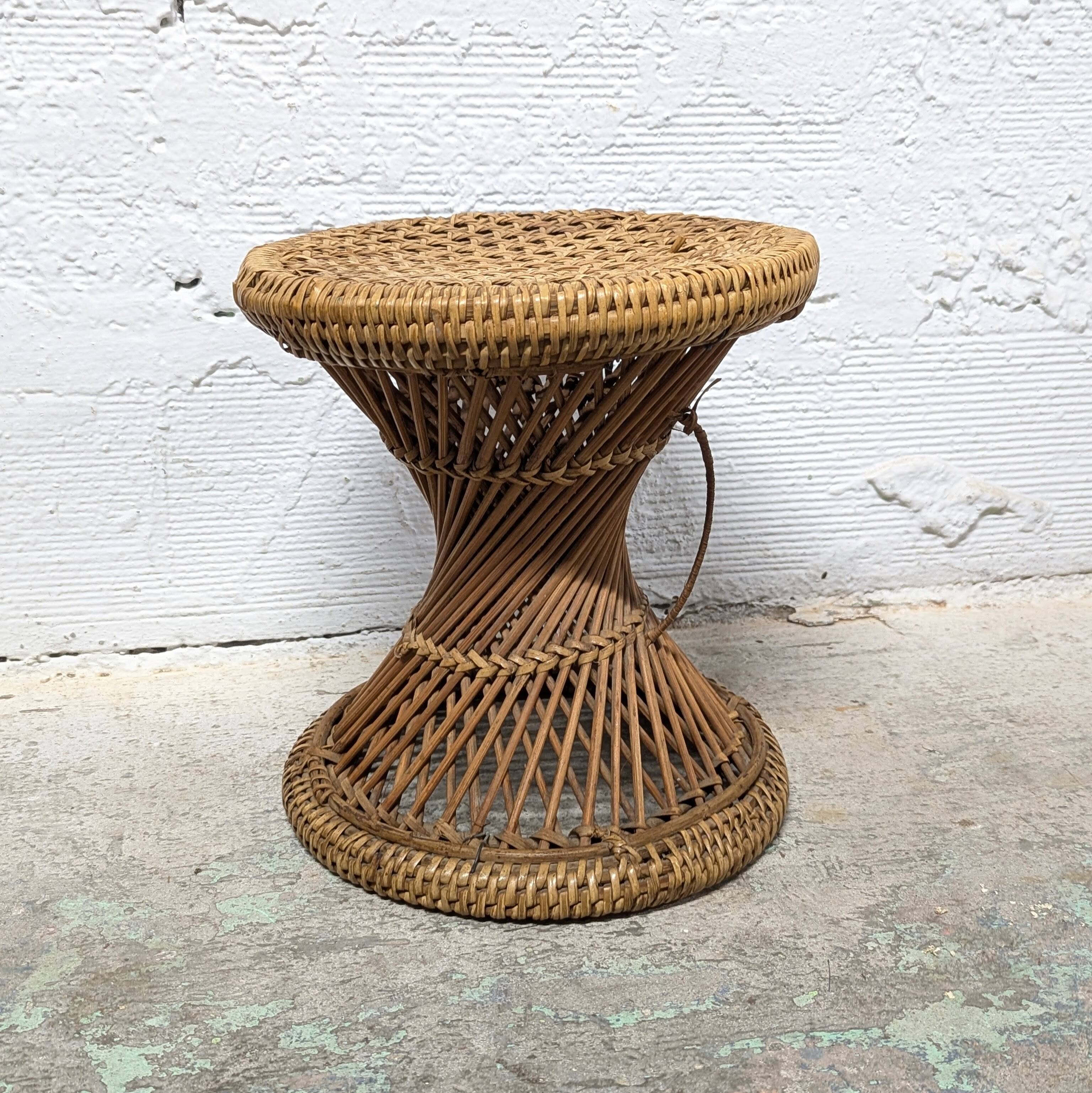 Tam Tam rattan stool