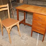 Desk and its baumann chair