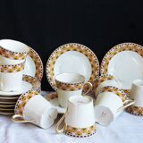 Art Deco coffee service in Limoges porcelain, 23 pieces.