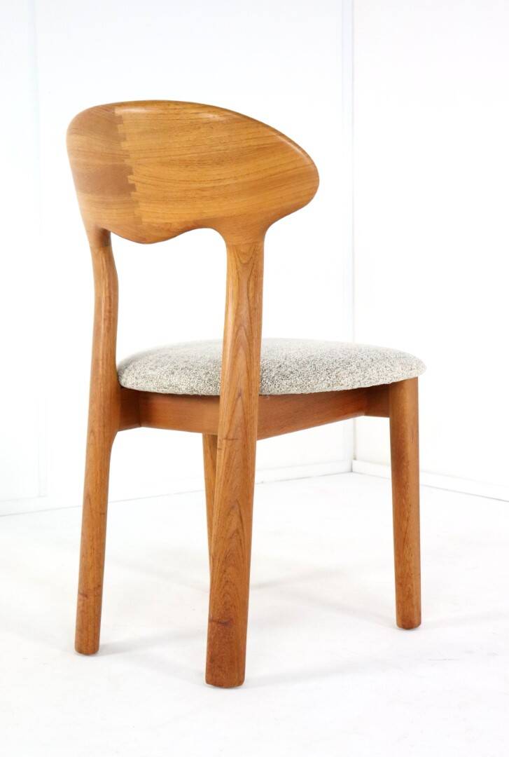 Lot de 6 chaises design danoises Juul Kristensen en teck