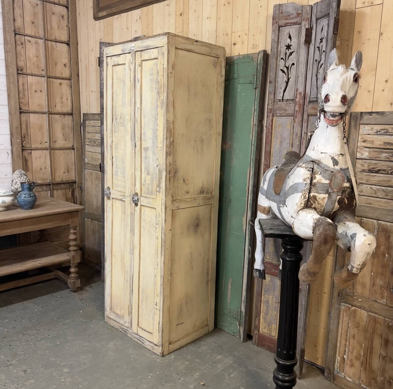 Two-door workshop locker N.43