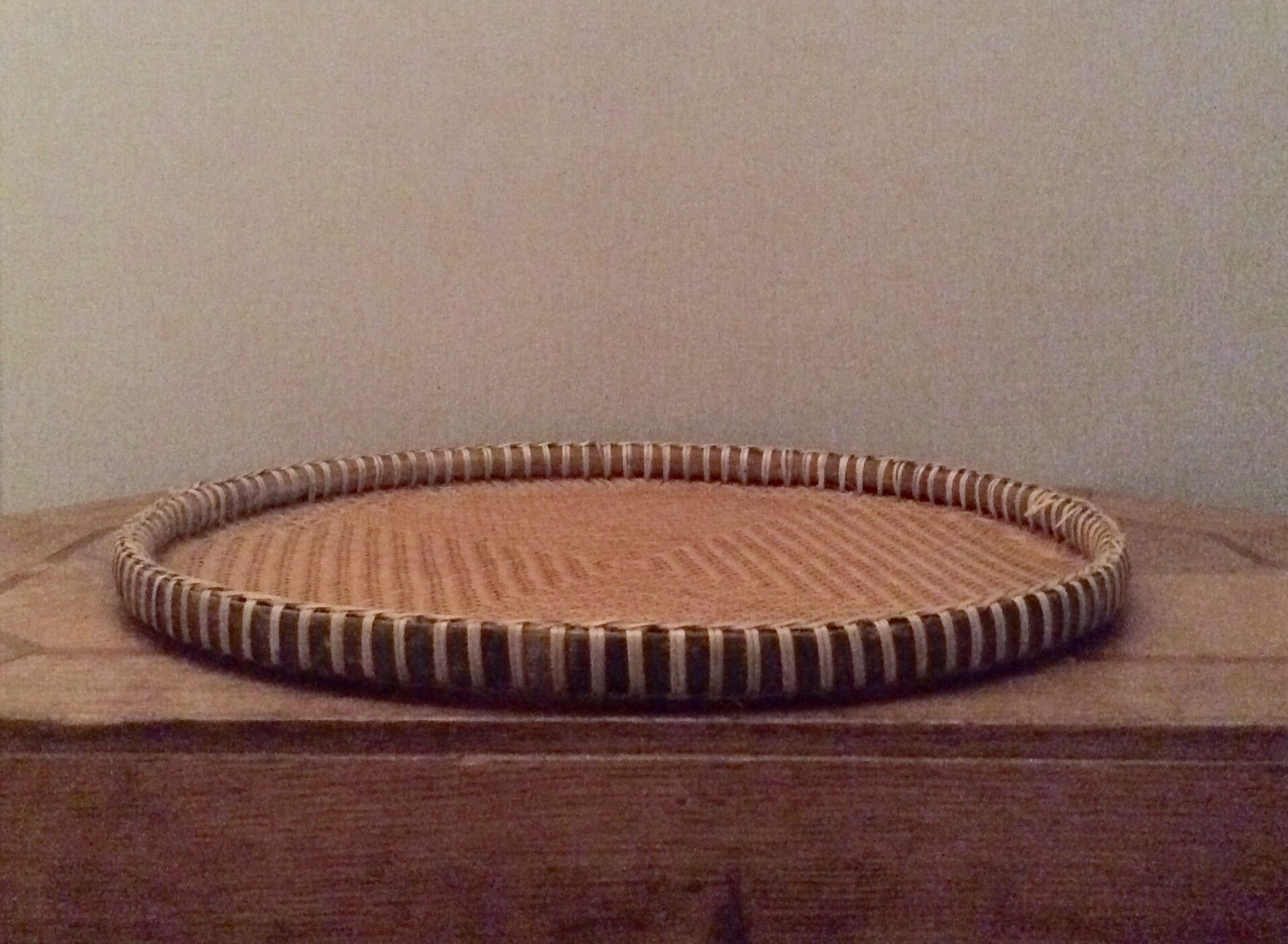 Woven tray vintage