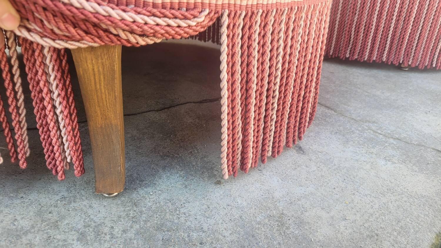 Série de 4 Fauteuils crapauds en velours ancien 1930s