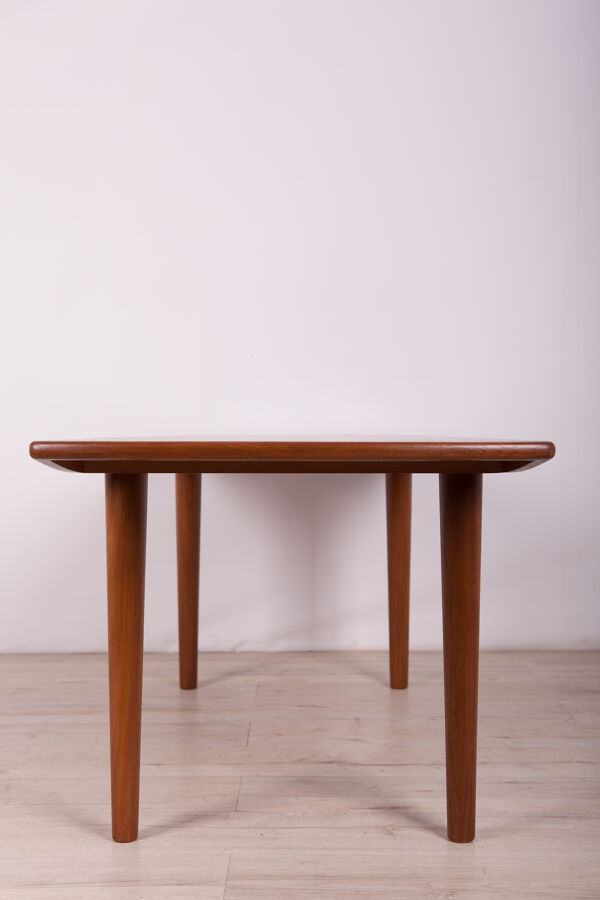 Table basse danoise en teck du milieu du siècle années 1960