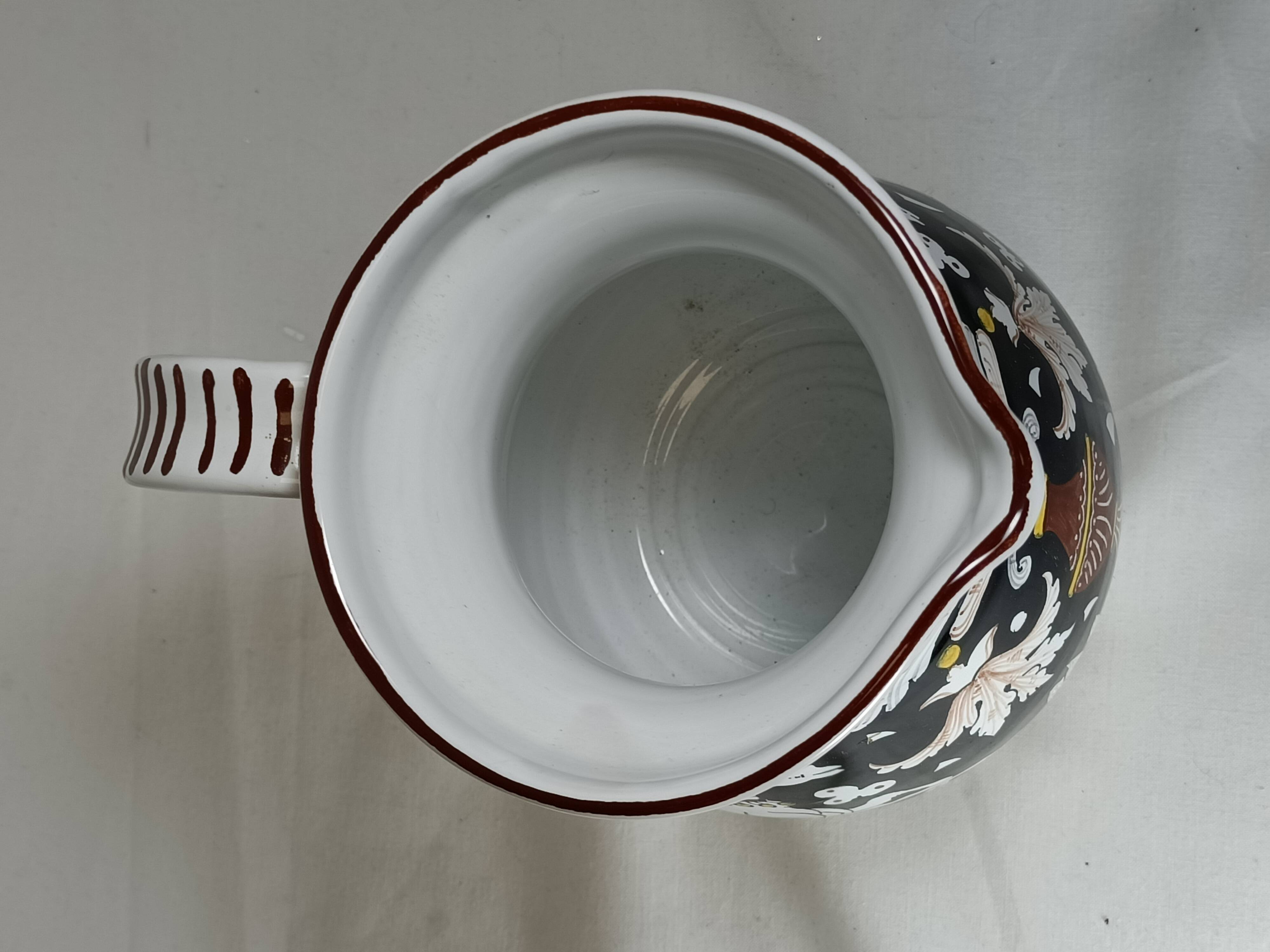 Archaic Italian pitcher from Siena in hand-painted ceramic – animal decoration