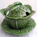 Dabbling cabbage leaf soup bowl