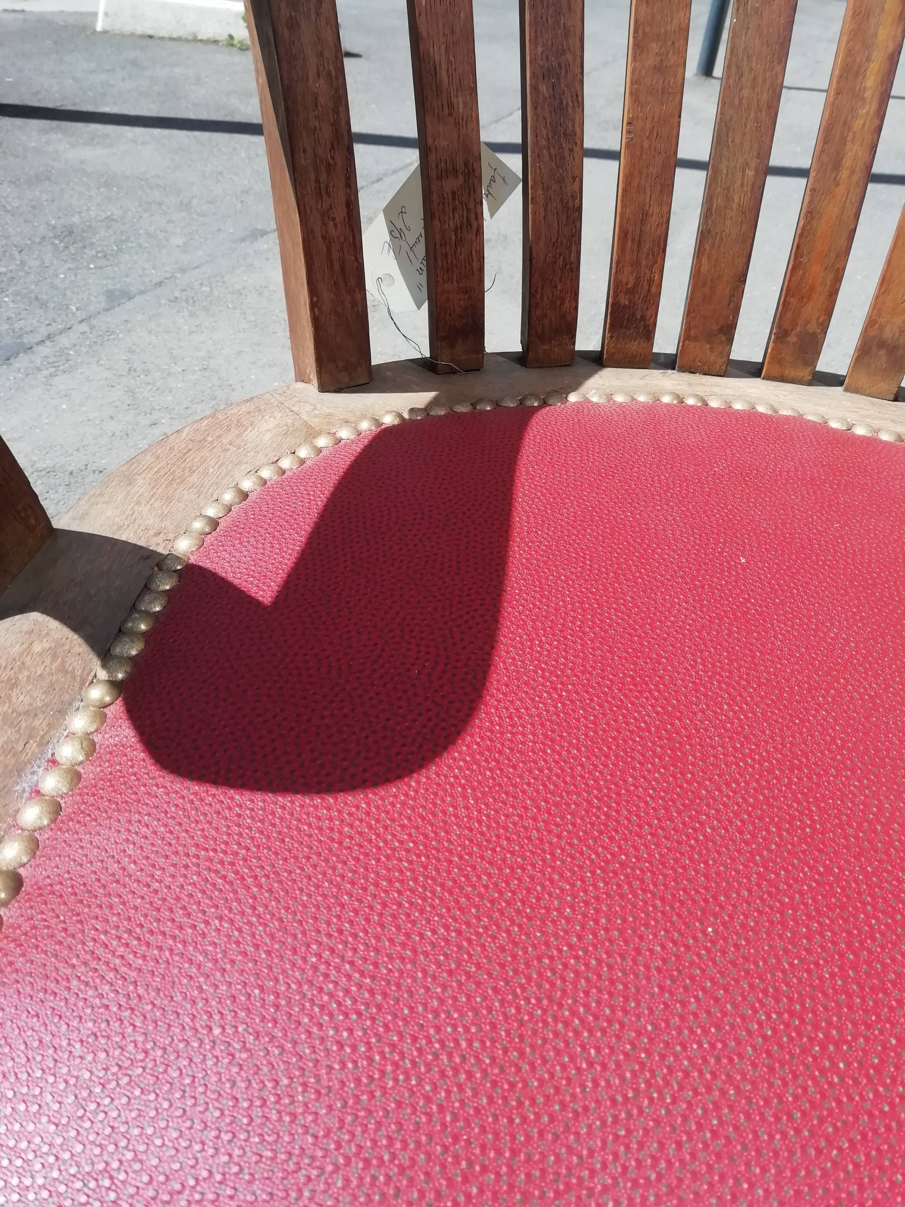 "American" office armchair