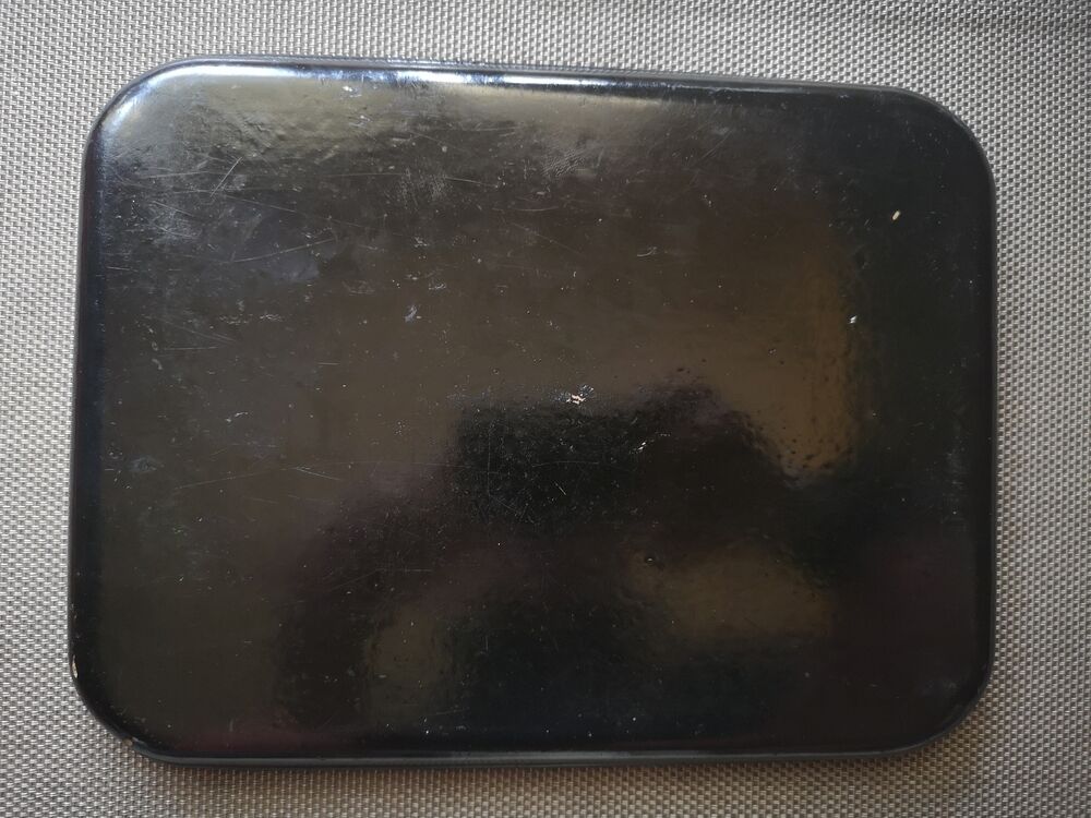 Asian lacquered wood top - late 19th / early 20th century