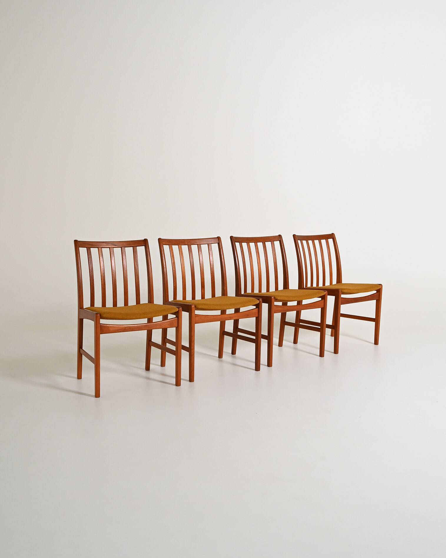 Set of 4 teak dining chairs, Scandinavia, 1960s