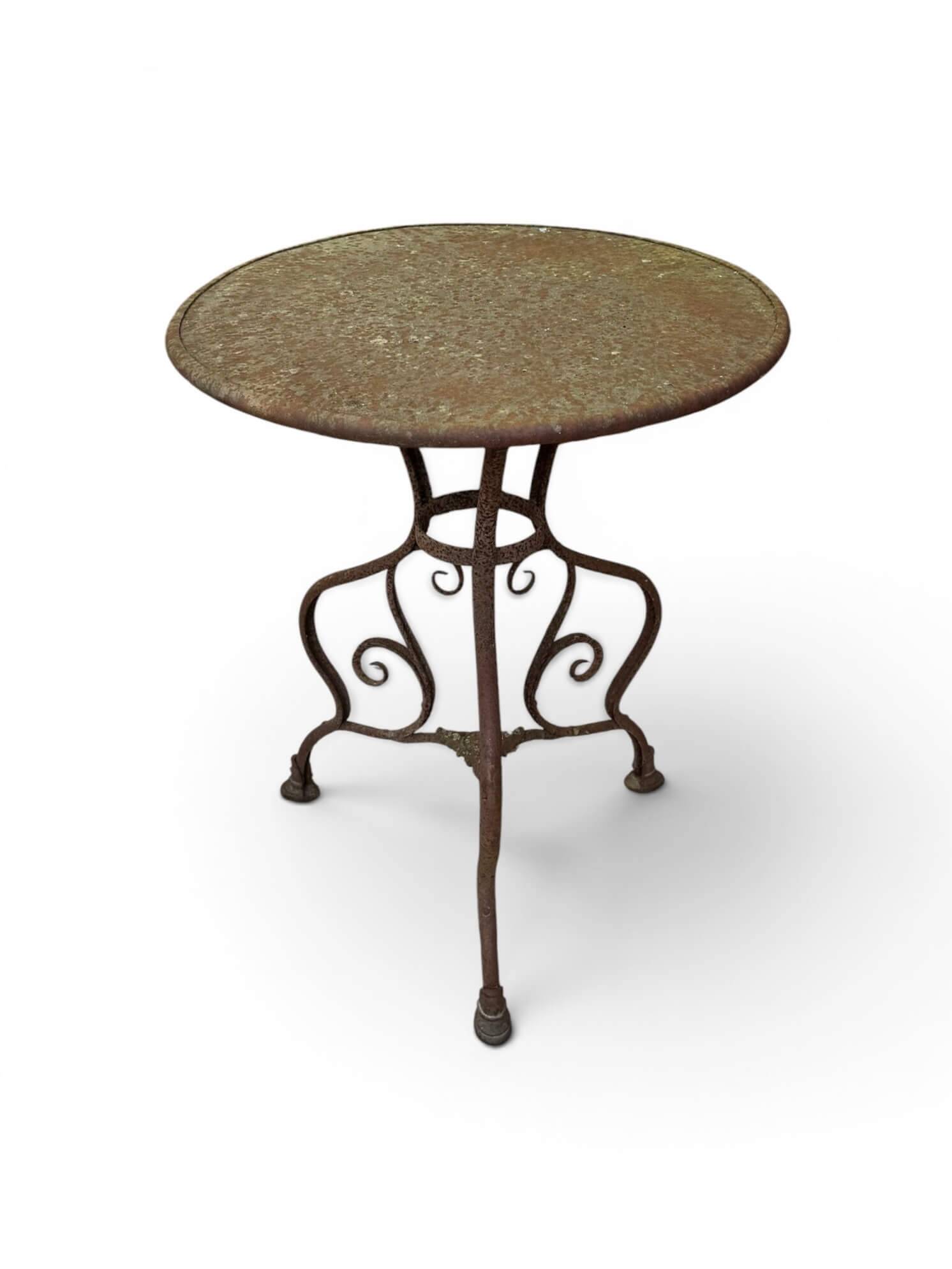 1900 wrought iron guéridon from Arras, St Sauveur