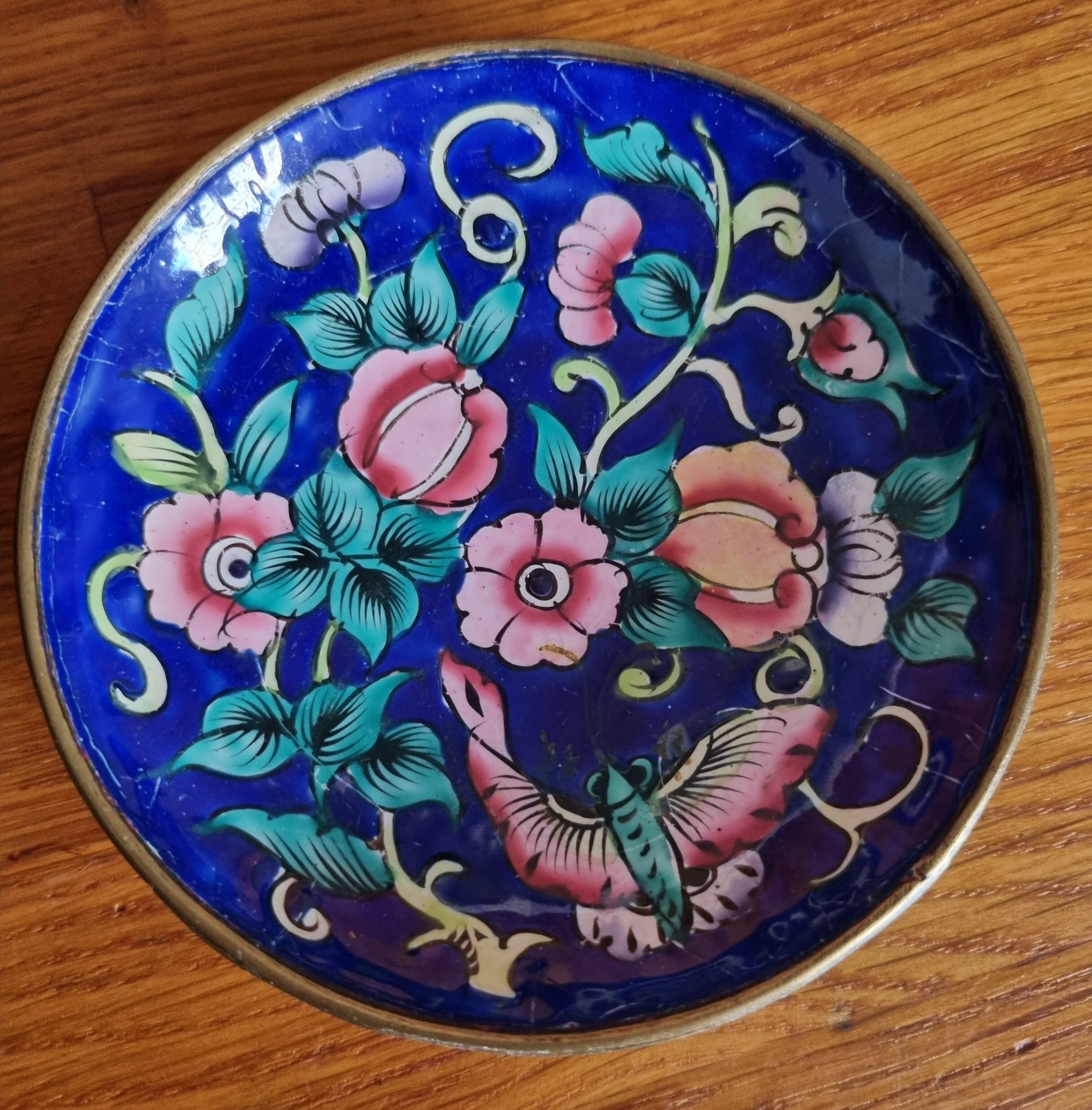 Small old Canton enamel cup