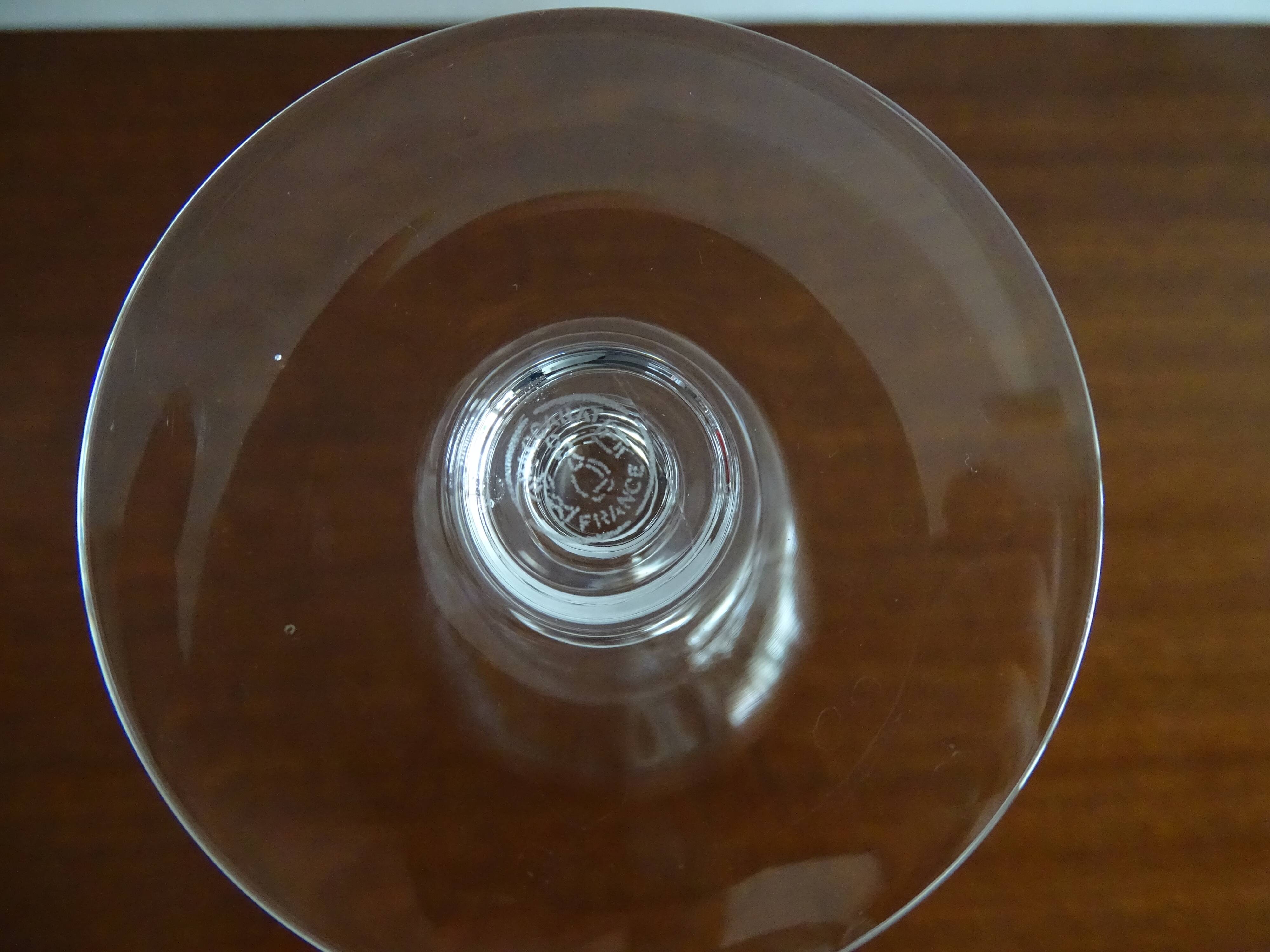 9 Baccarat crystal red wine glasses, Capri model, signed - 15 cm