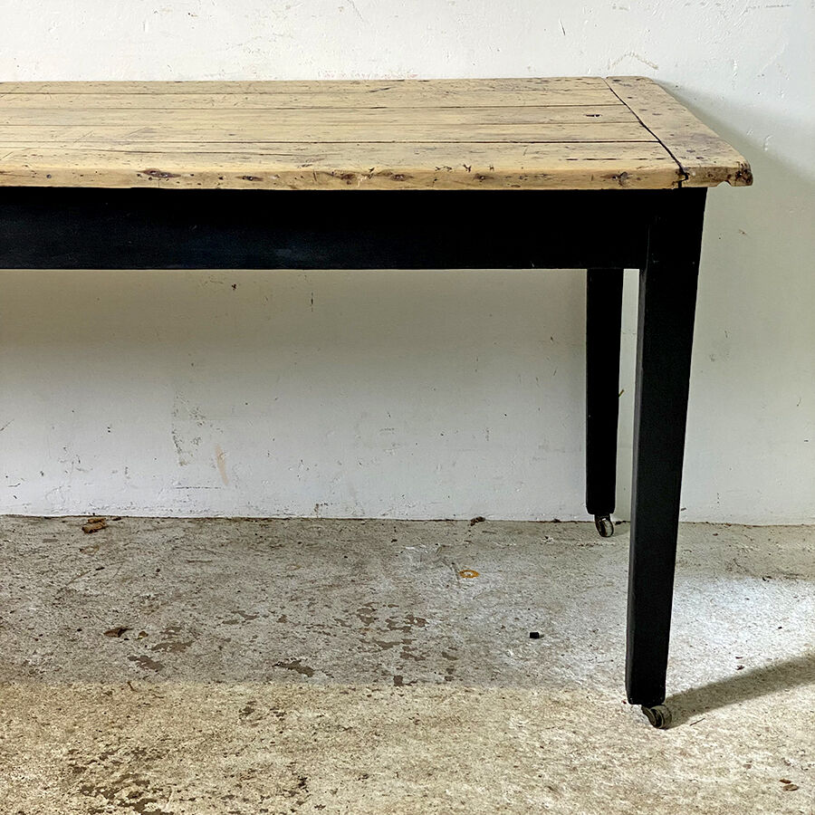 Farmhouse table