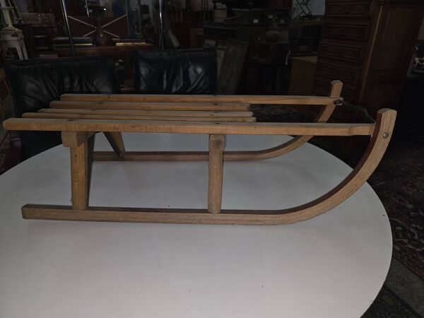 Luge vintage en bois