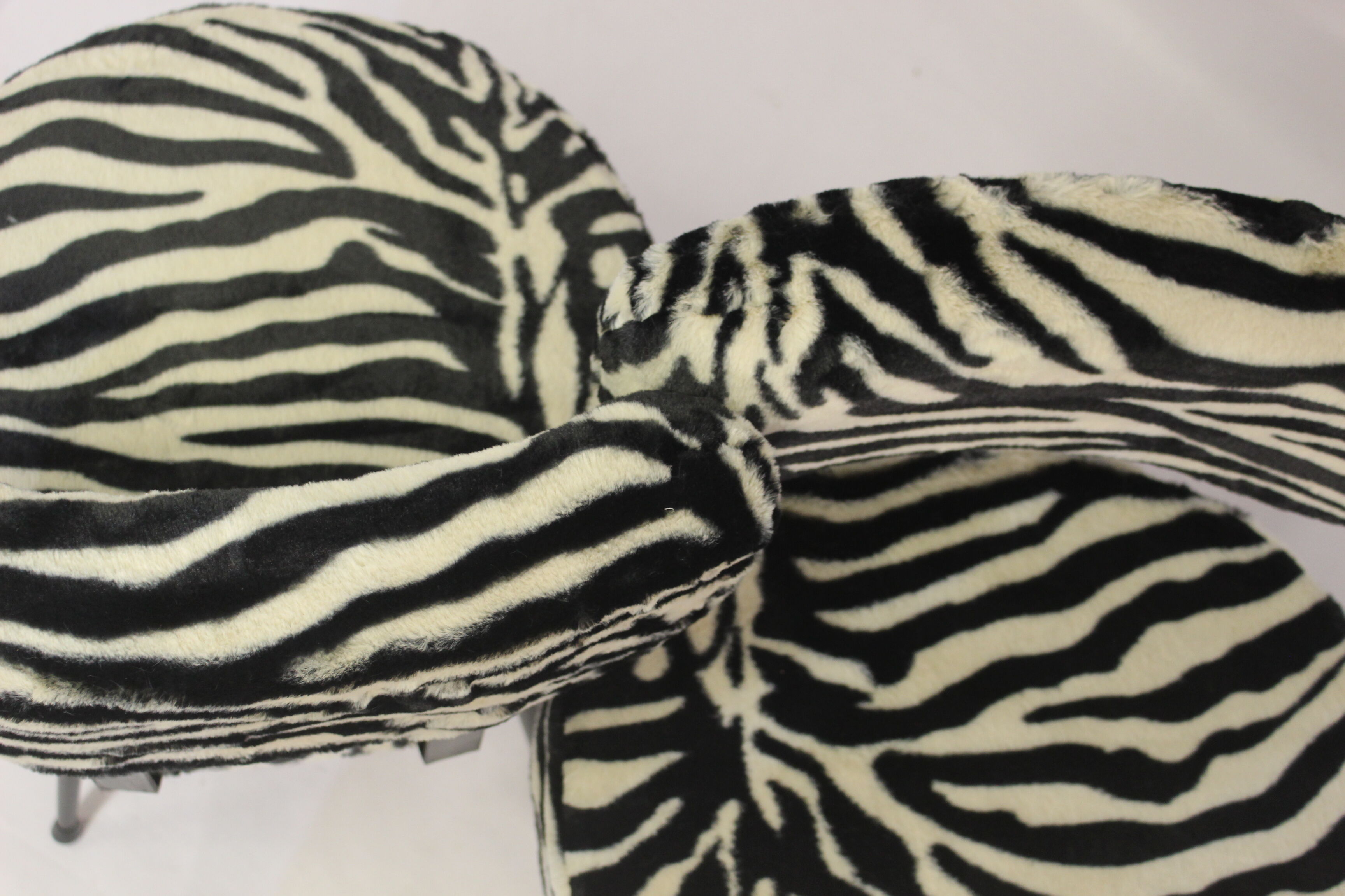 Pair of chairs pelfran zebra fur fabric