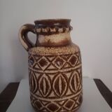 Vintage vase with handle