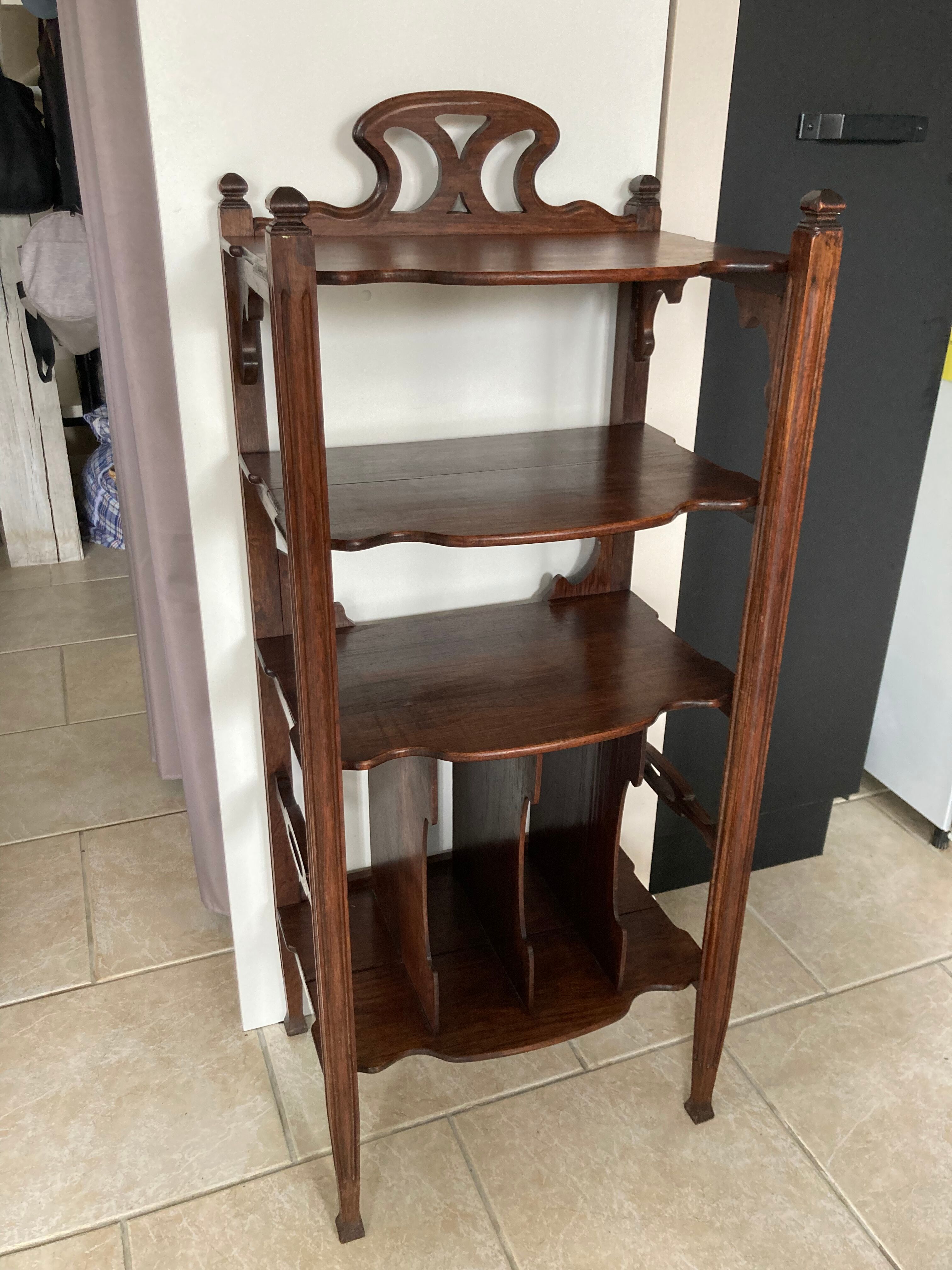 Meuble à partition en palissandre