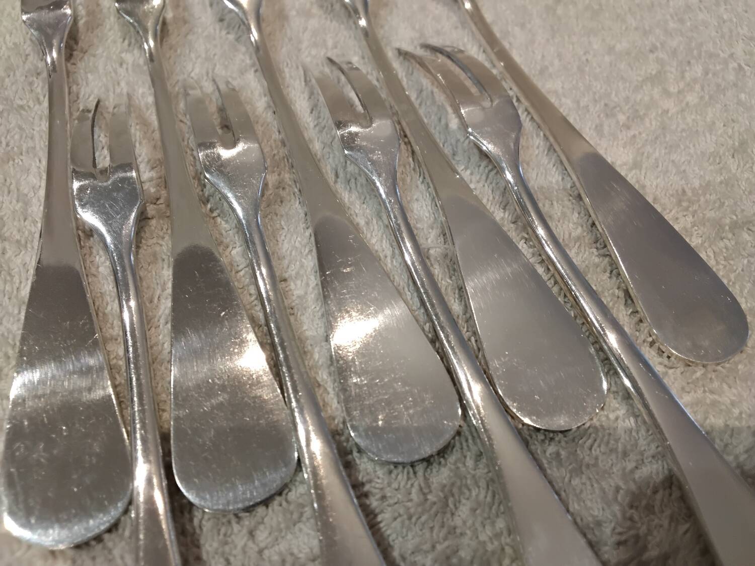 9 silver-plated snail forks by silversmith J Brille, 15.9 cm