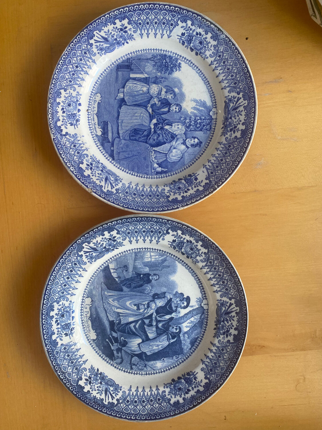 Creil Montereau - duo of blue plates