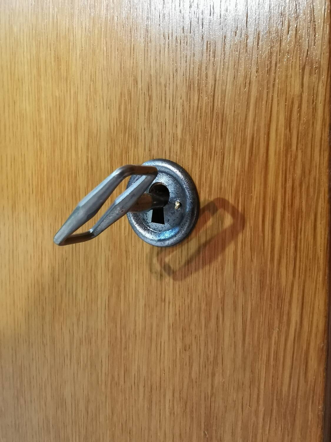 Desk with compass feet