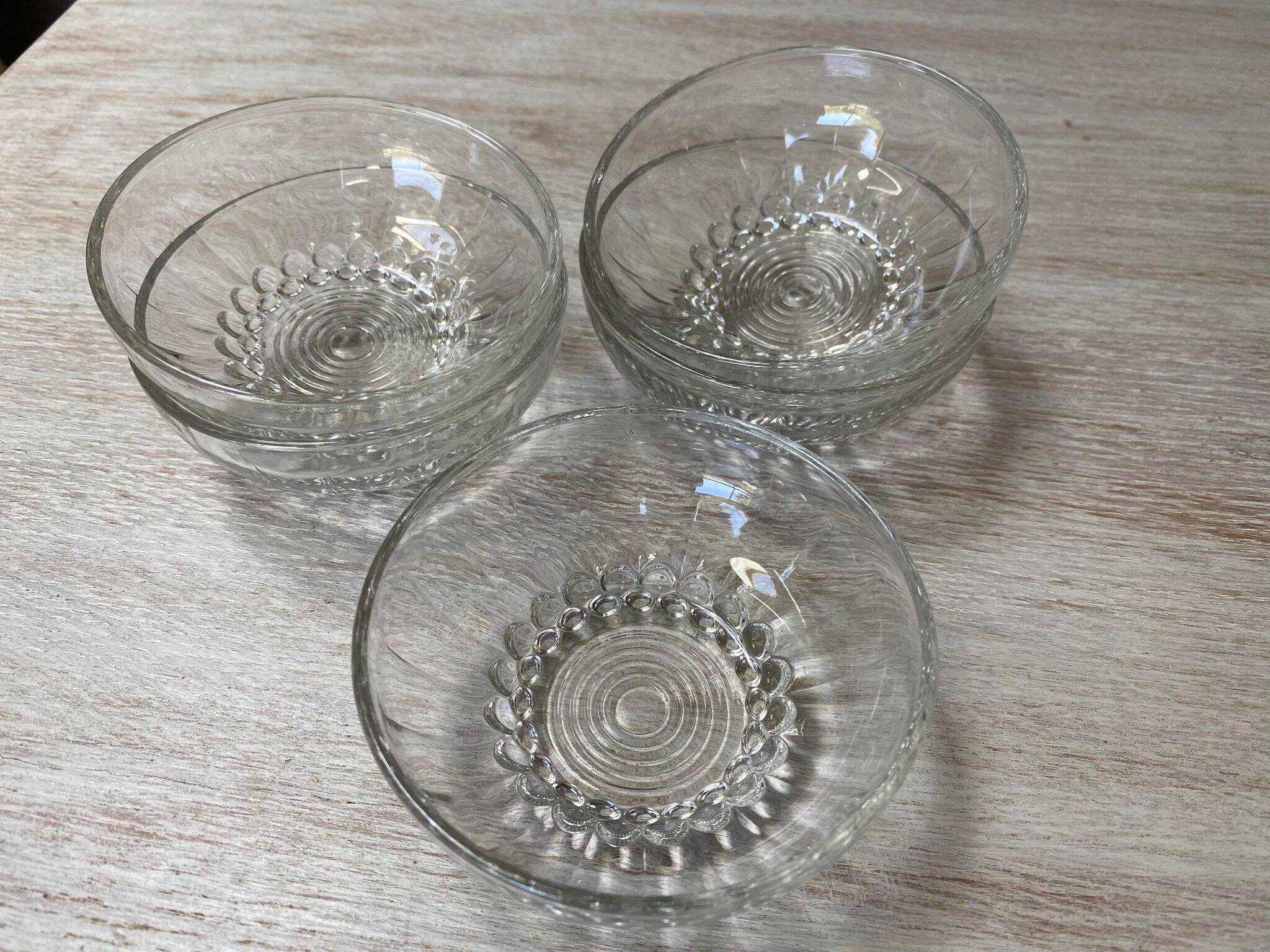 5 glass dessert bowls