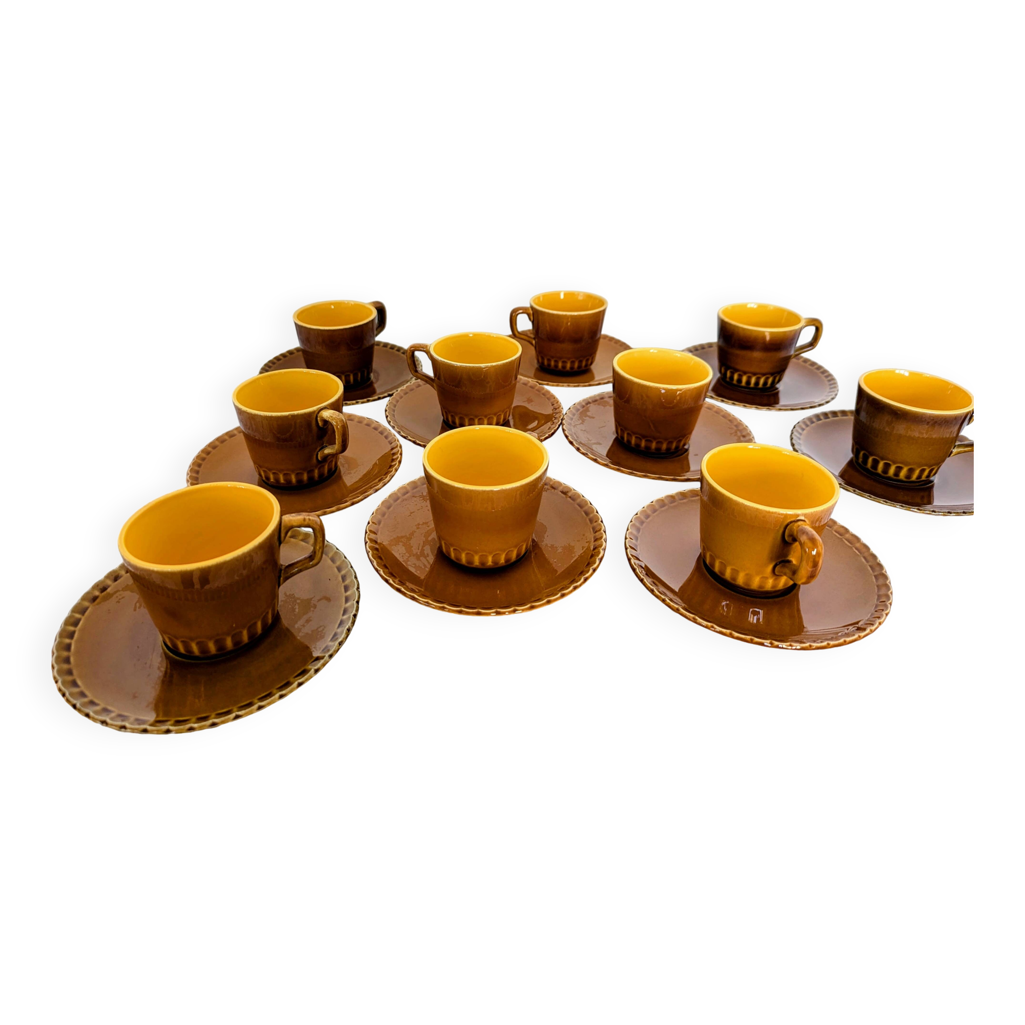 8 vintage Sarreguemines coffee cups