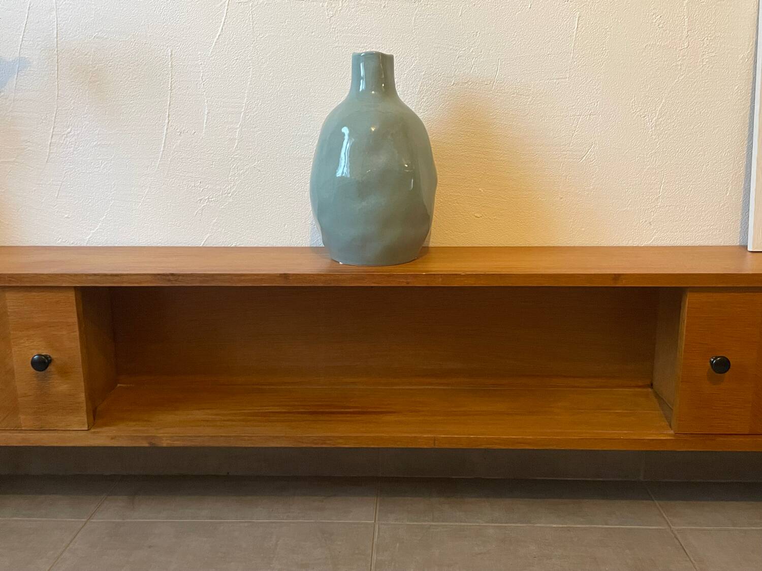 Very beautiful vintage low sideboard (shallow)