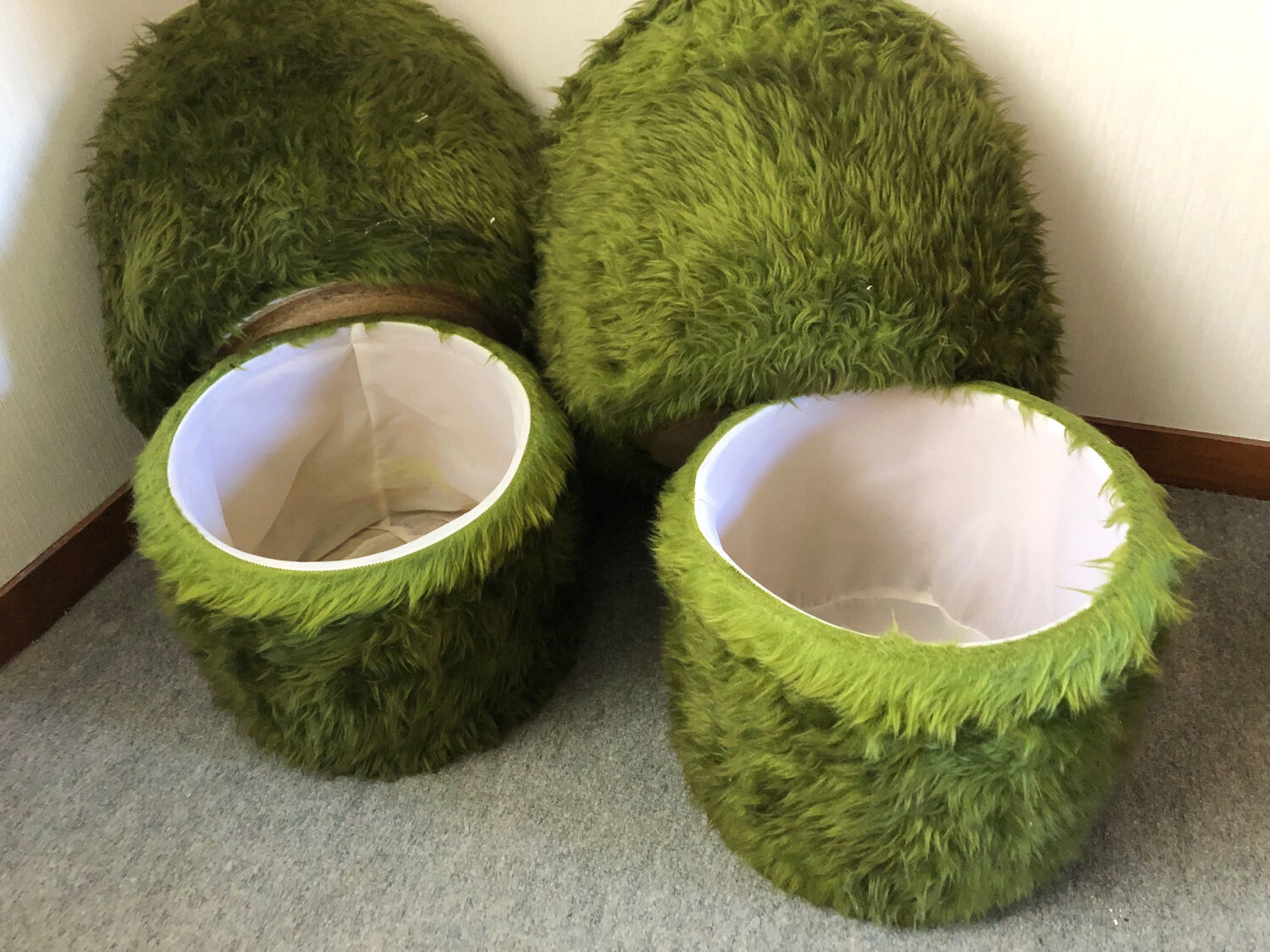 Duo of vintage 70s armchairs