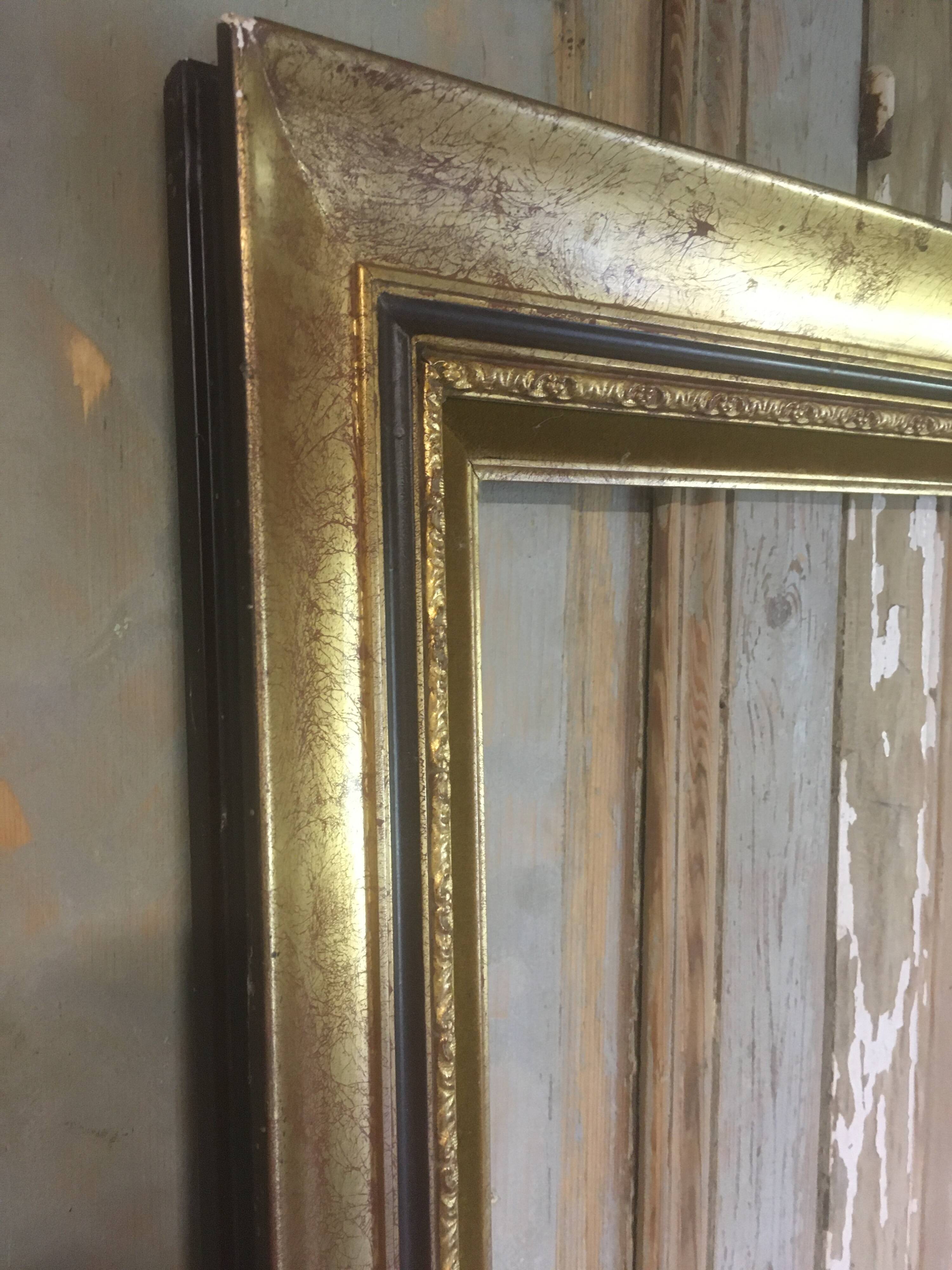 Golden frame in wood and stucco 110x78